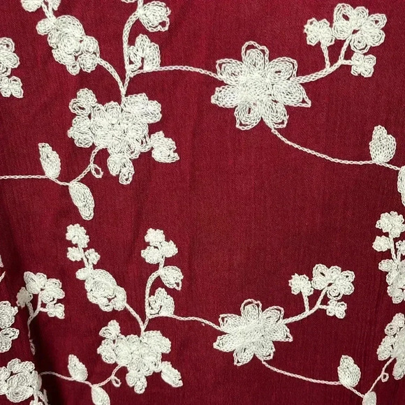 Altard State Womens Tunic/Top Cranberry/Cream XS Embroidered Floral Design Boho - Picture 6 of 13